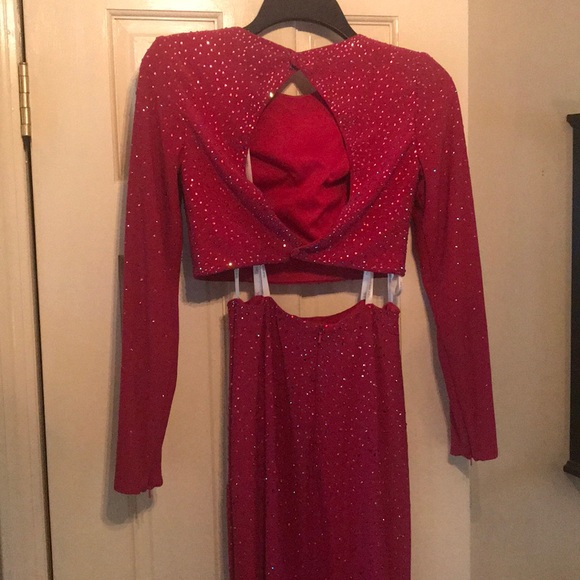 Sherri Hill Dresses & Skirts - RARE Sherri Hill LONG SLEEVE two piece formal!